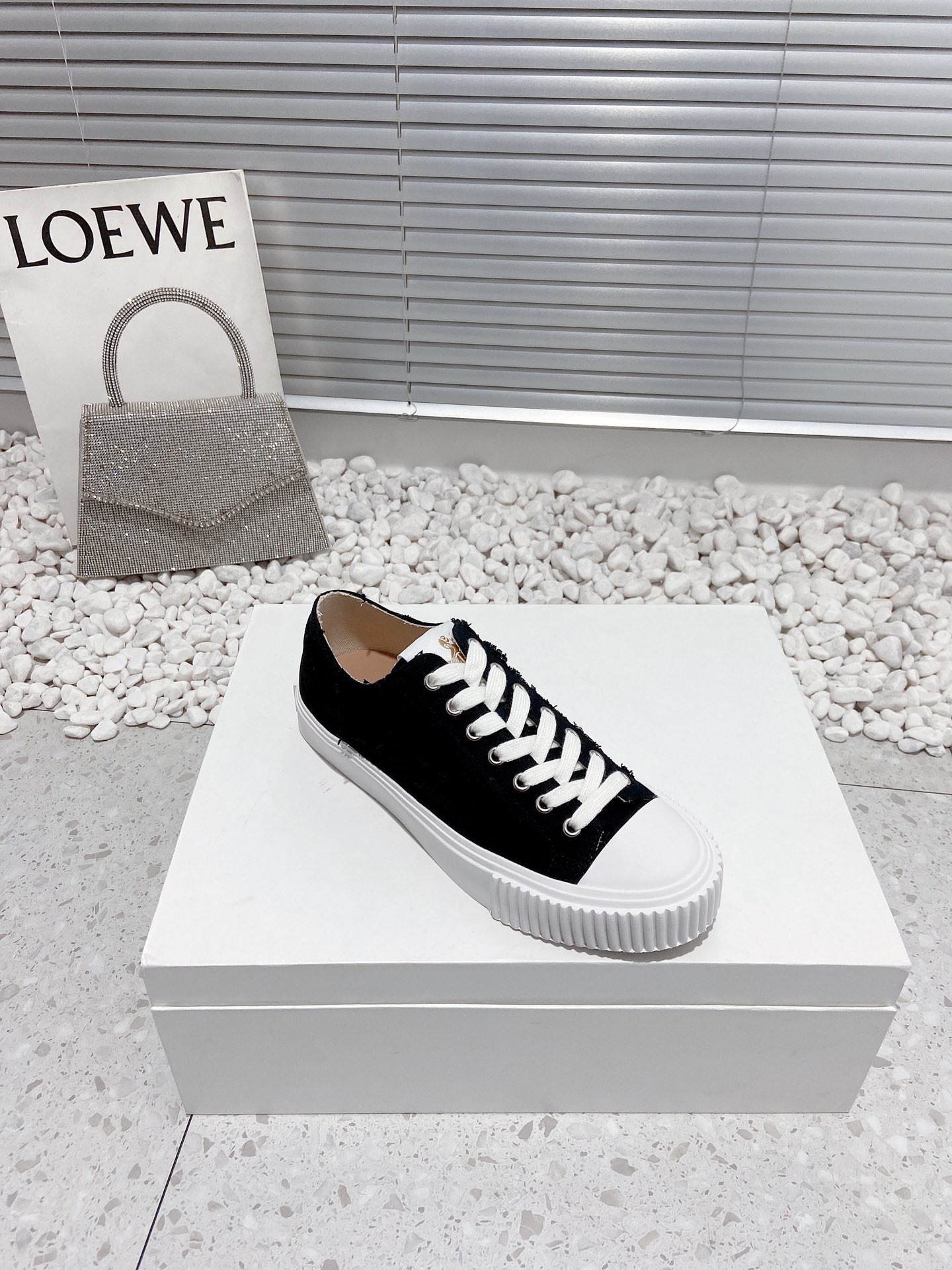 CC1677D8-9AA0-40BC-AC25-7A3E410DF825