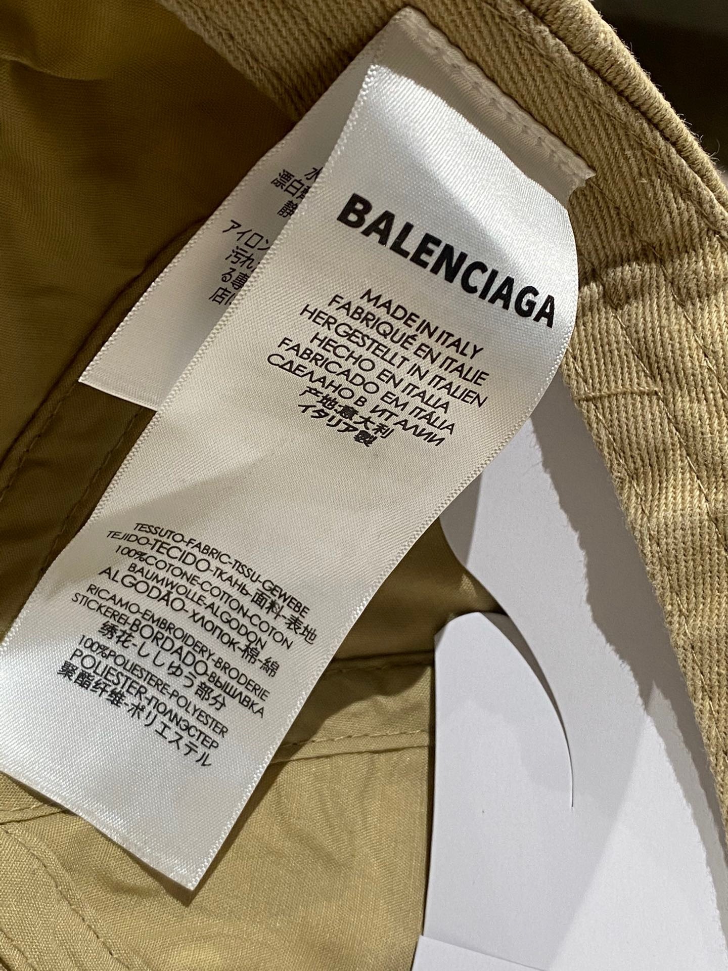 D5684B37-16E6-437A-924B-A5A53A51422E