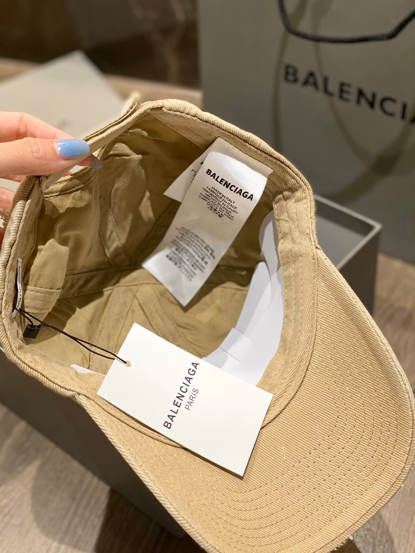 87D4F10A-48C1-4879-86D4-BF76DE43E861