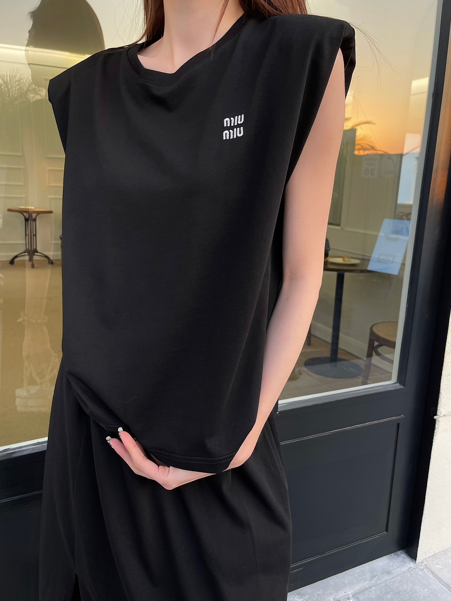 1A50F772-3CF6-4FA0-B407-23CA8F97D9DD