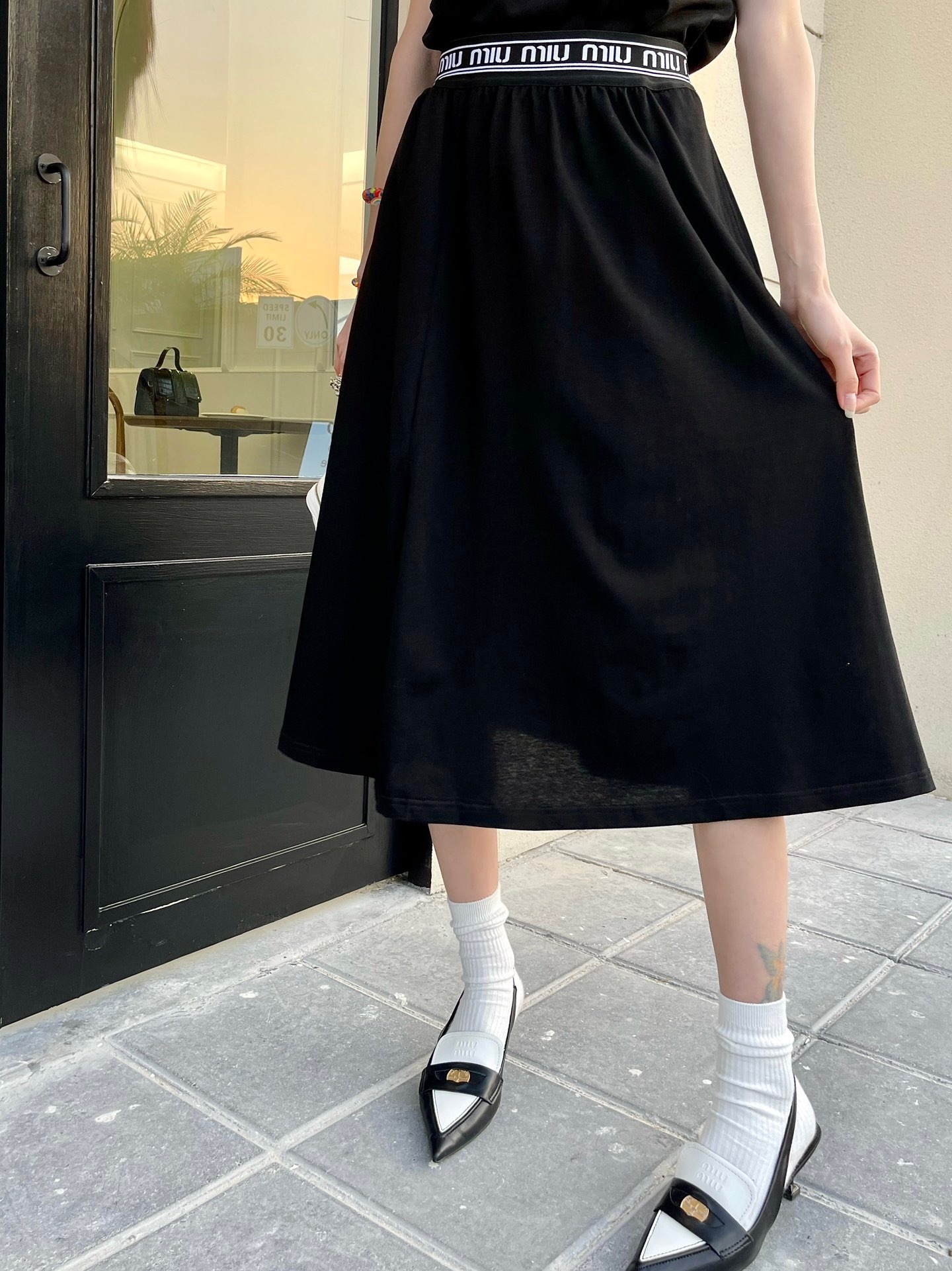 8A353A40-71A9-4D2E-916F-1048DDA1FDD4