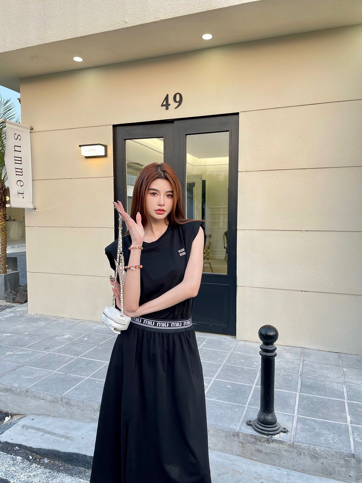 335CC664-E8FB-4F79-B8D5-388583BFF68F