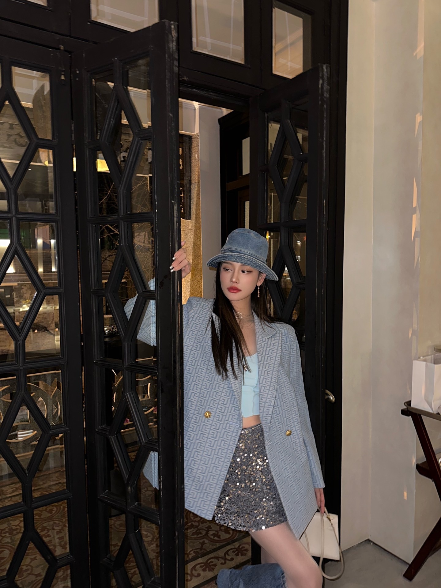 877C9F27-A30B-41CC-A92C-2A536B119949