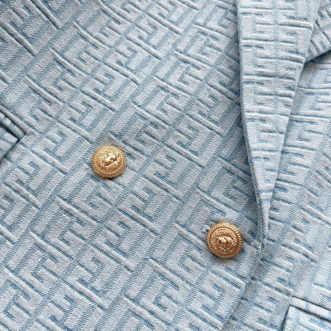 DFAB2A4B-2F46-488D-8B83-EF7FBB922D53