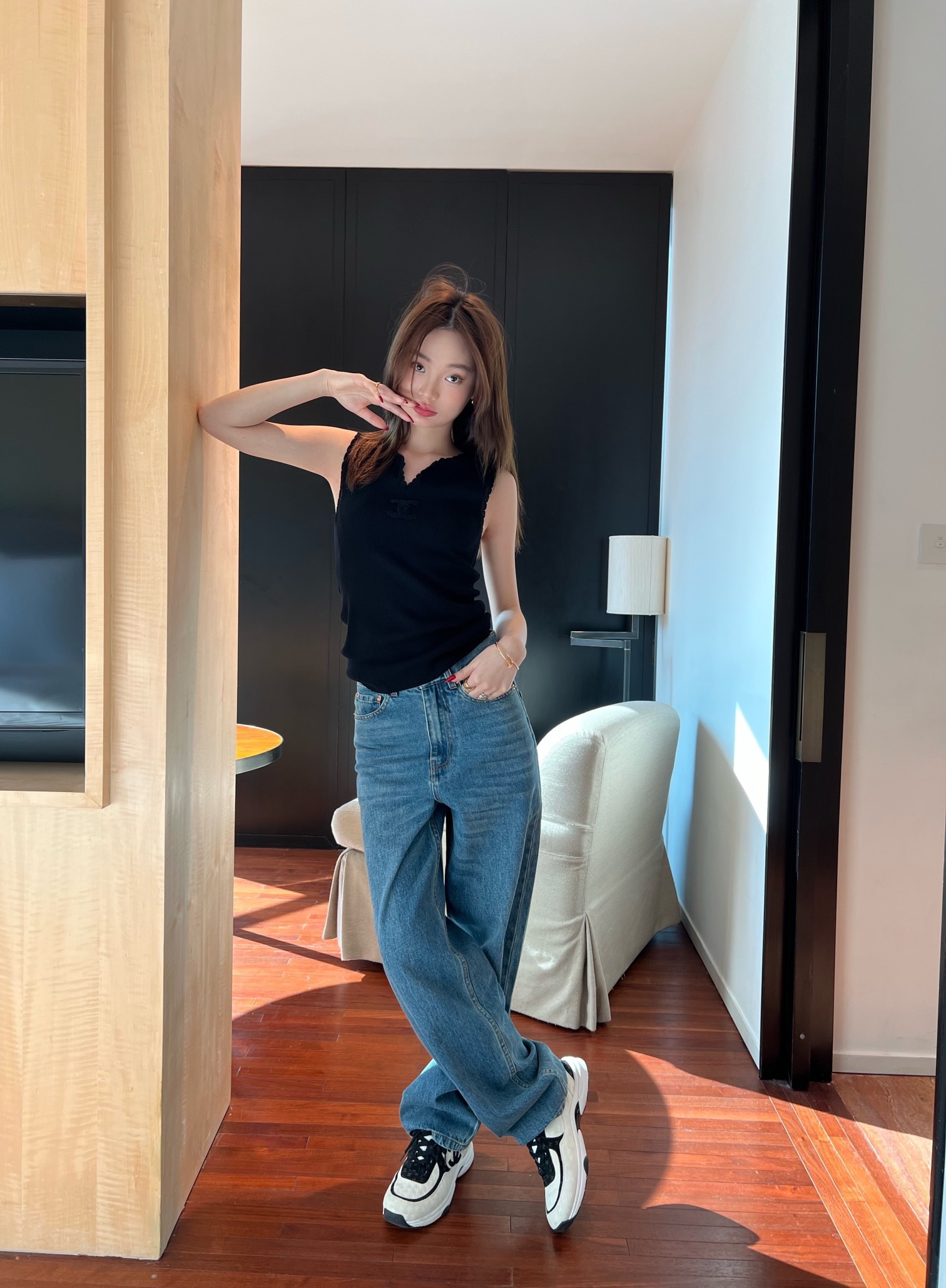 1BF186AC-F908-4AE5-BE0B-0E8F3D78AE26