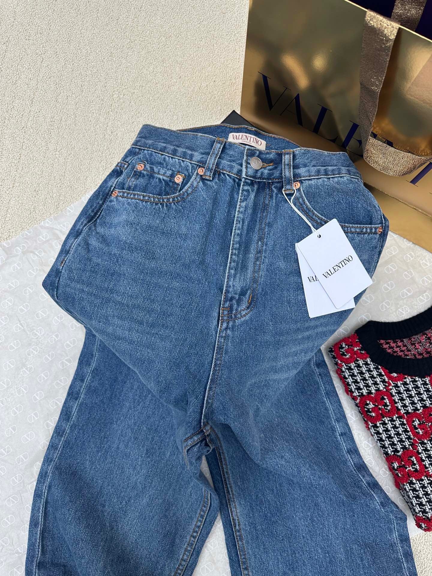 6B9D409D-2819-40A5-80CD-E3C8F6CC7A3B