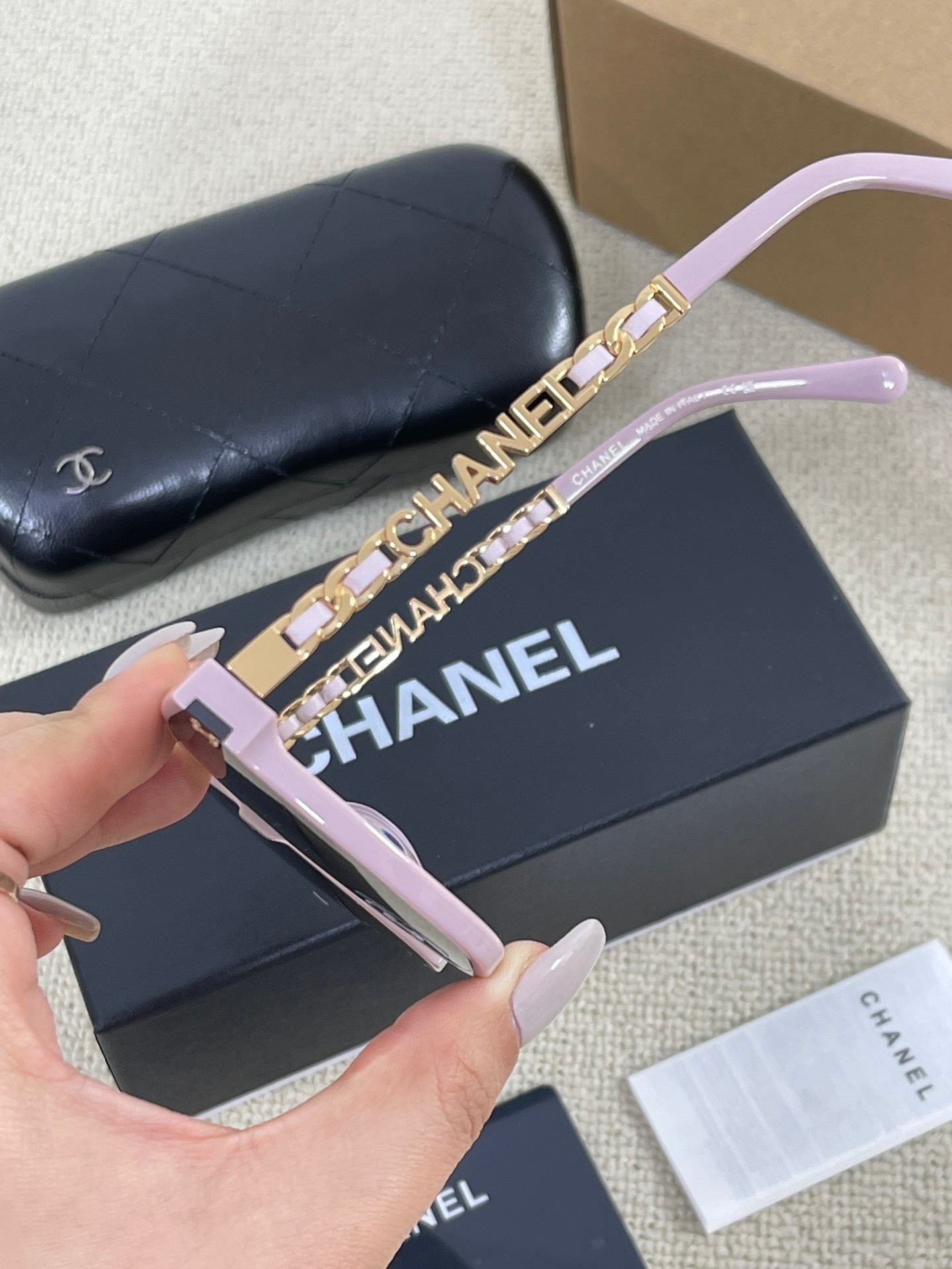 22F7FC6C-4A60-48D2-9A8E-EC0A1096CDA6