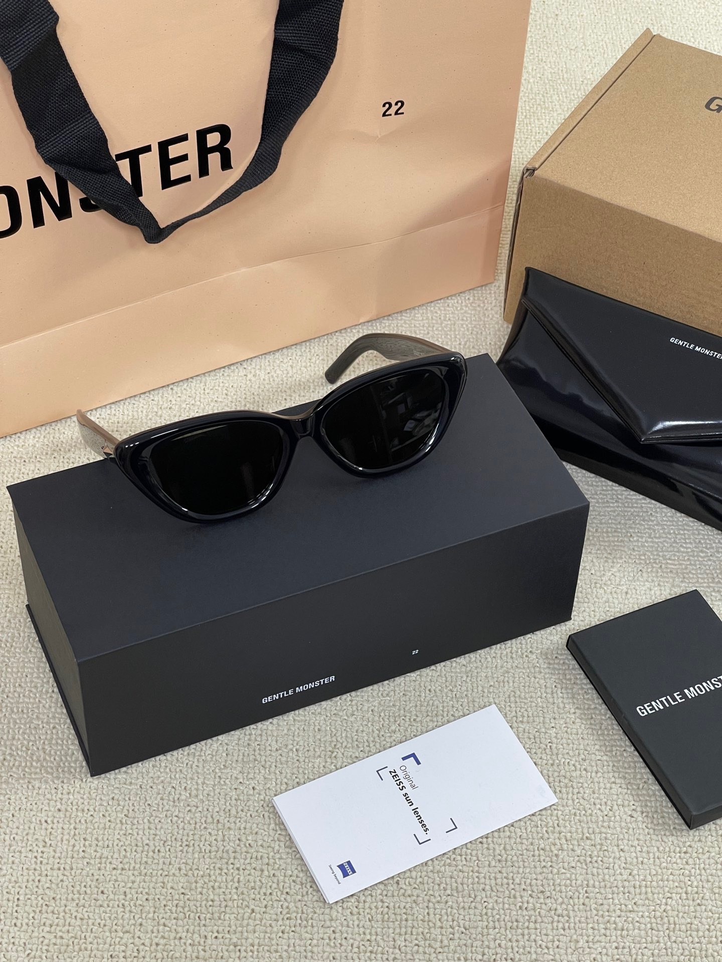 C1EE72C4-74C8-49DC-B4E4-65CBFF826988