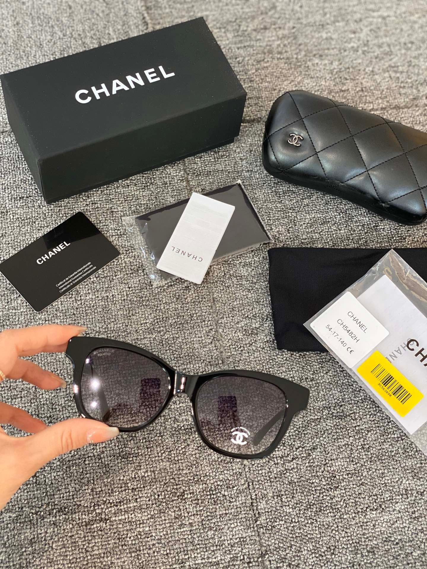 E817824C-3691-4E3C-8FDB-DCF03B220E9F