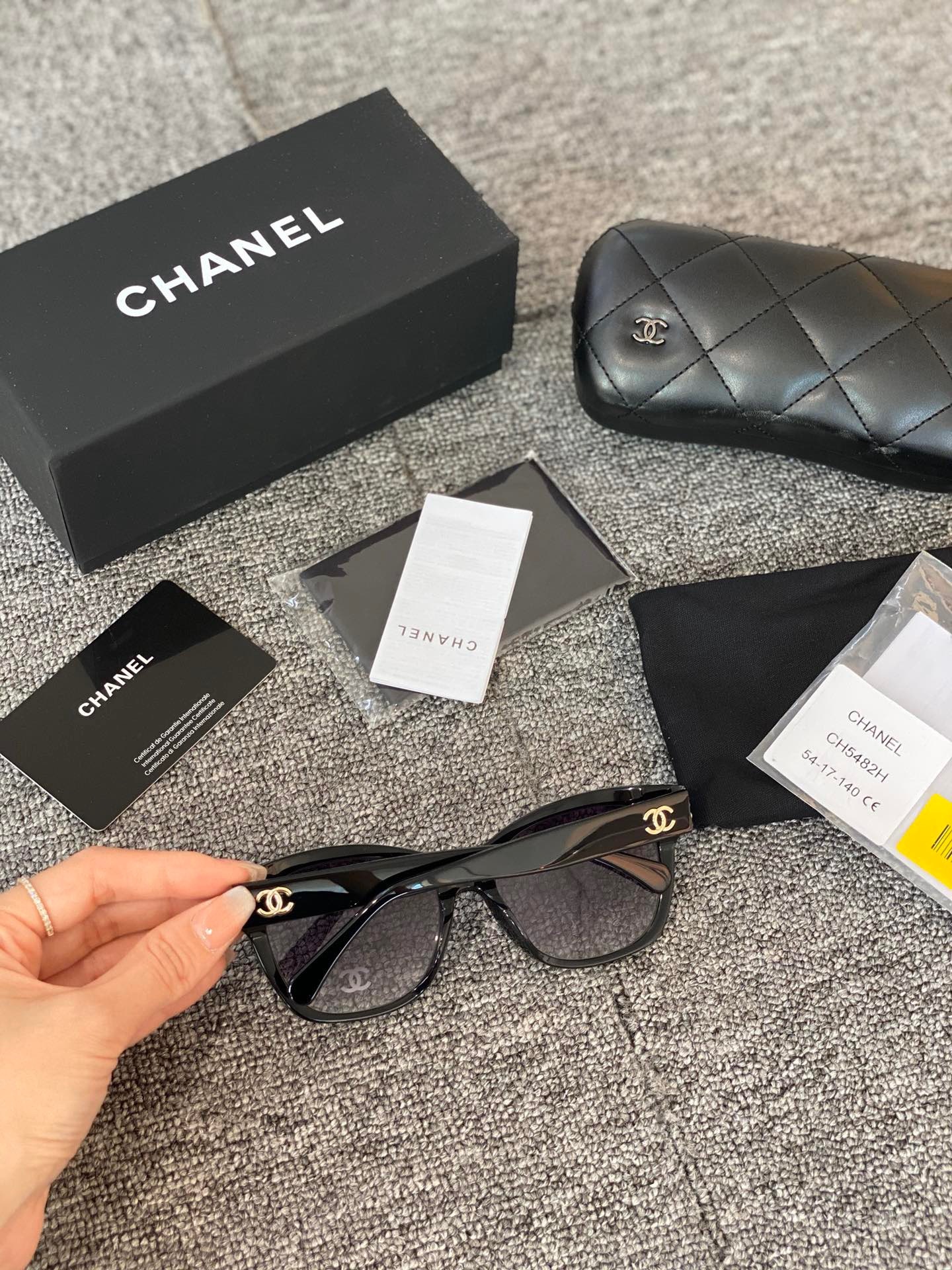 BEC535FD-860F-43D0-ADAC-2DC1C156666E