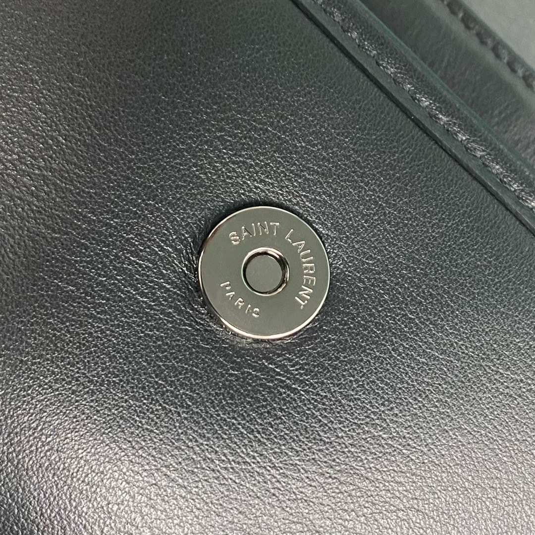 66416326-4ACD-44D3-A937-62861731AF62