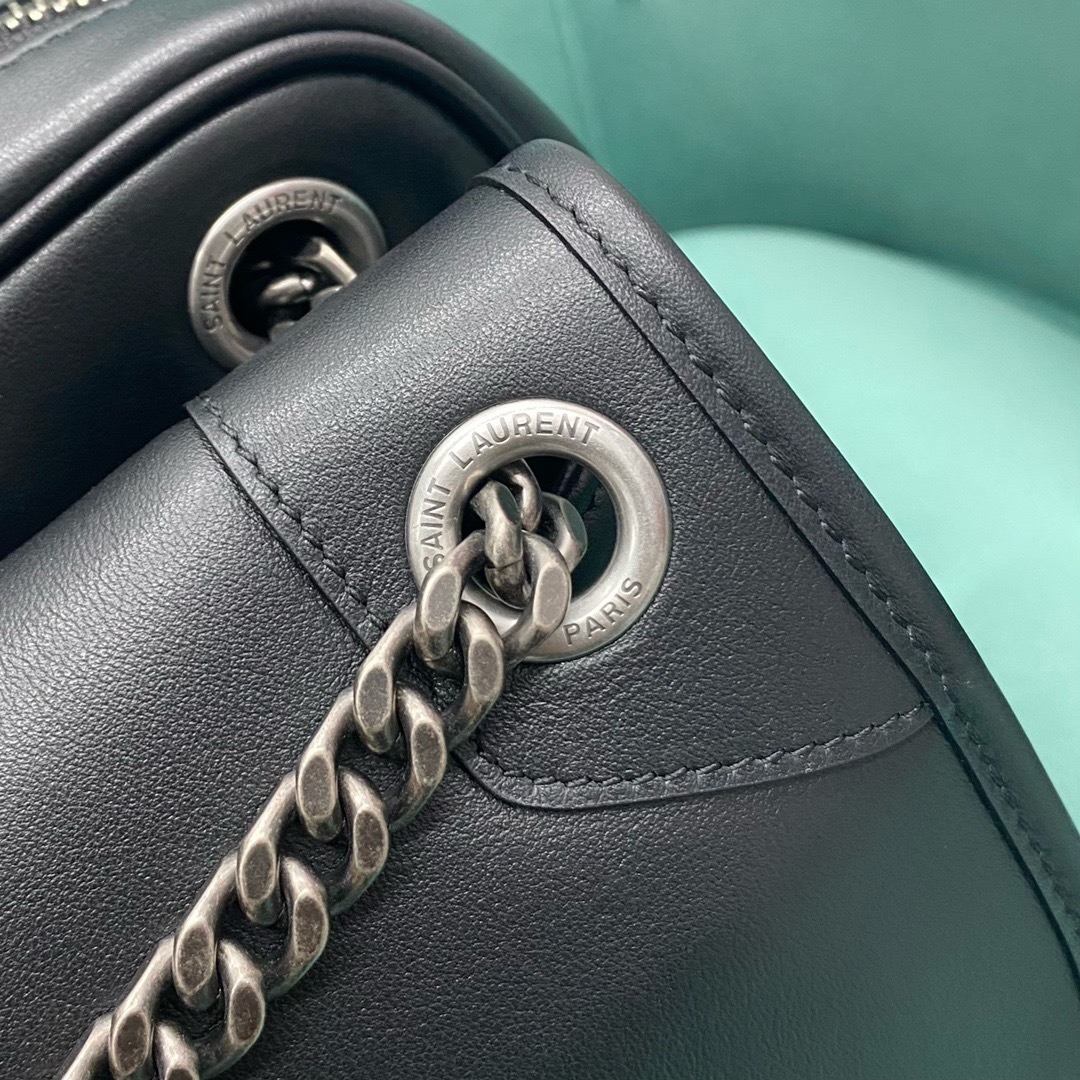 7B1601EE-A039-4CEC-AA18-BC6B3FA55726