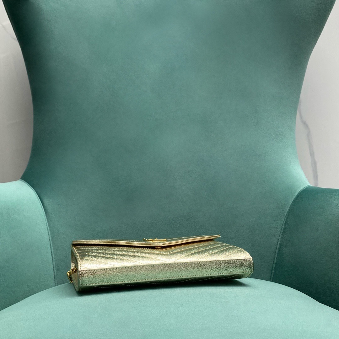 5BBF8C49-3DCC-486A-8CE6-48985B314F0A