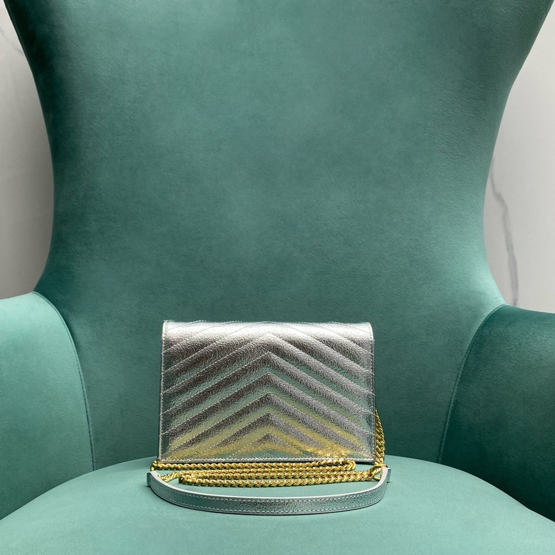 3FFFDE22-B63D-4372-B3E9-A7B3CA104049