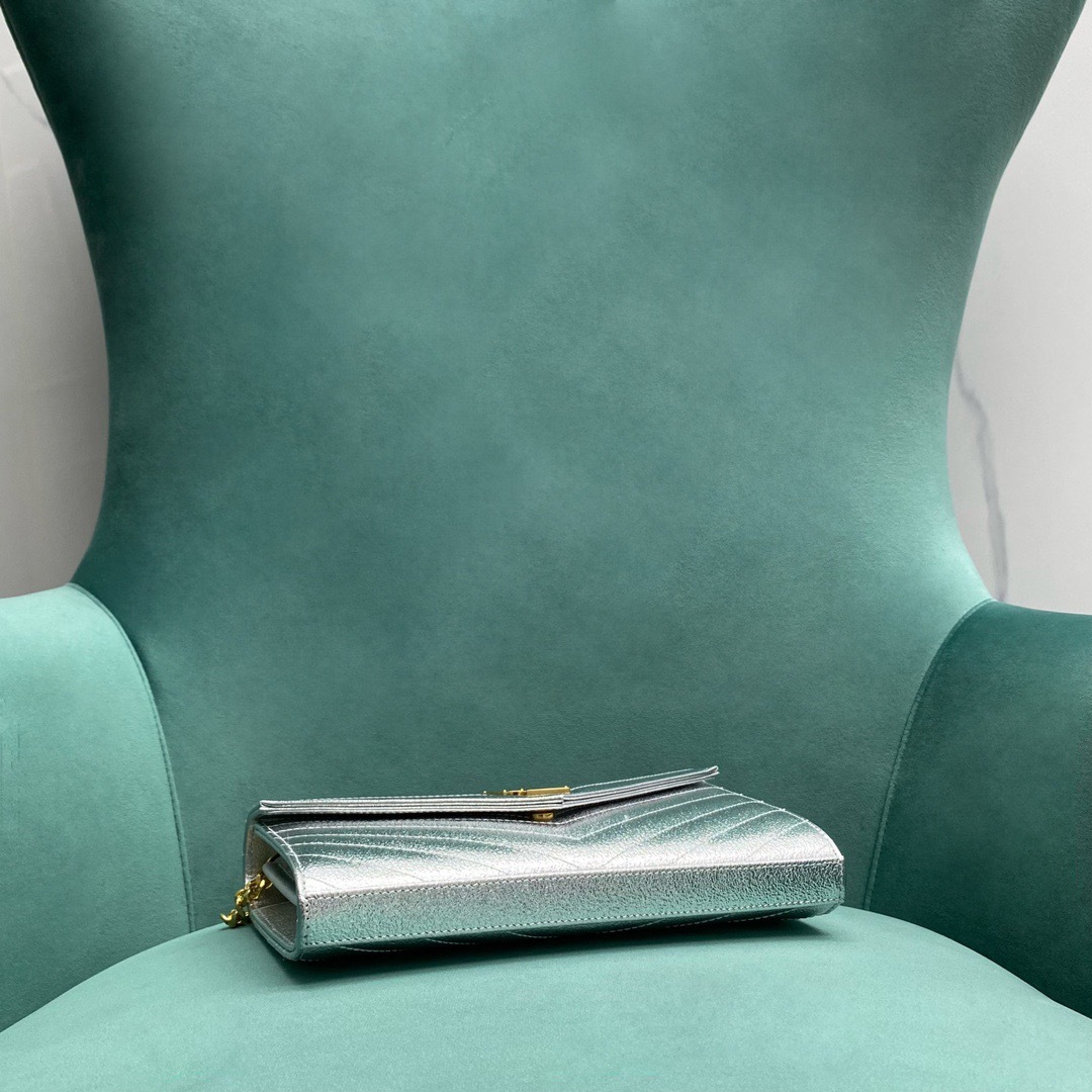 761F2F86-3DB9-4FAB-8DC4-8108D979298D