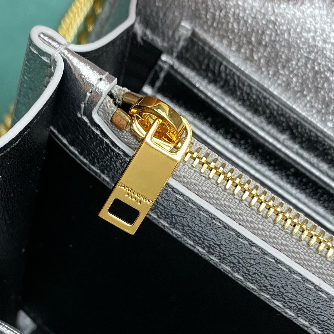 1E66DE5F-693D-4707-9CD3-88962961CCF1