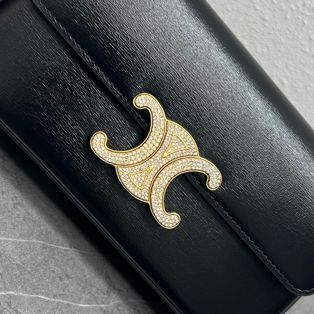 DED8FFE1-9B1D-4F9D-937F-66F469A66338