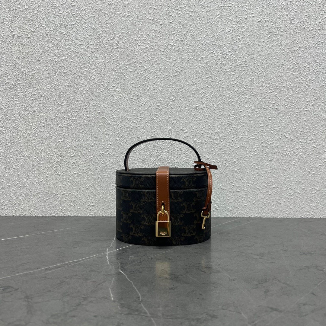 58EF25C2-775D-409B-9317-11BBE4B08A2B