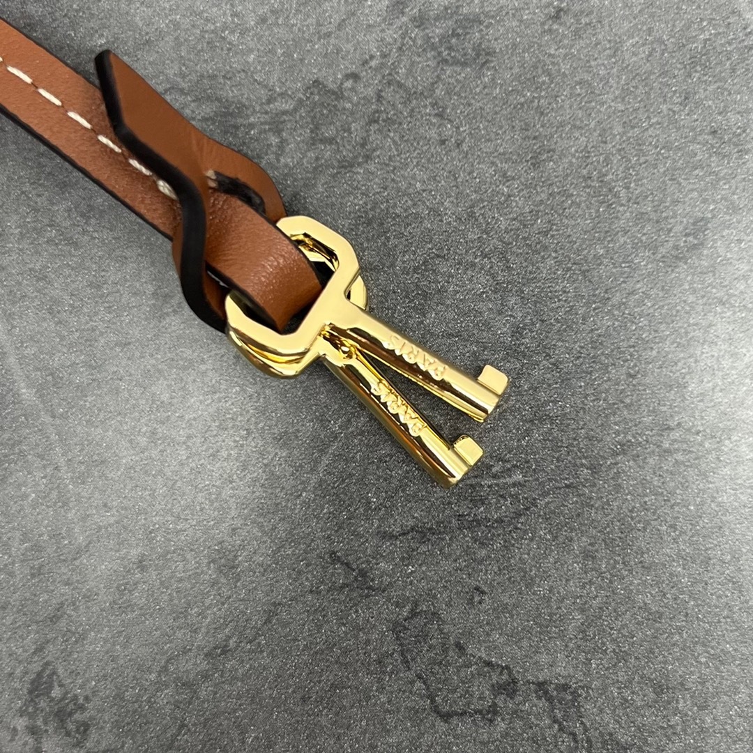 4144EF7F-CBE9-4BB1-9779-D111B0F2C271