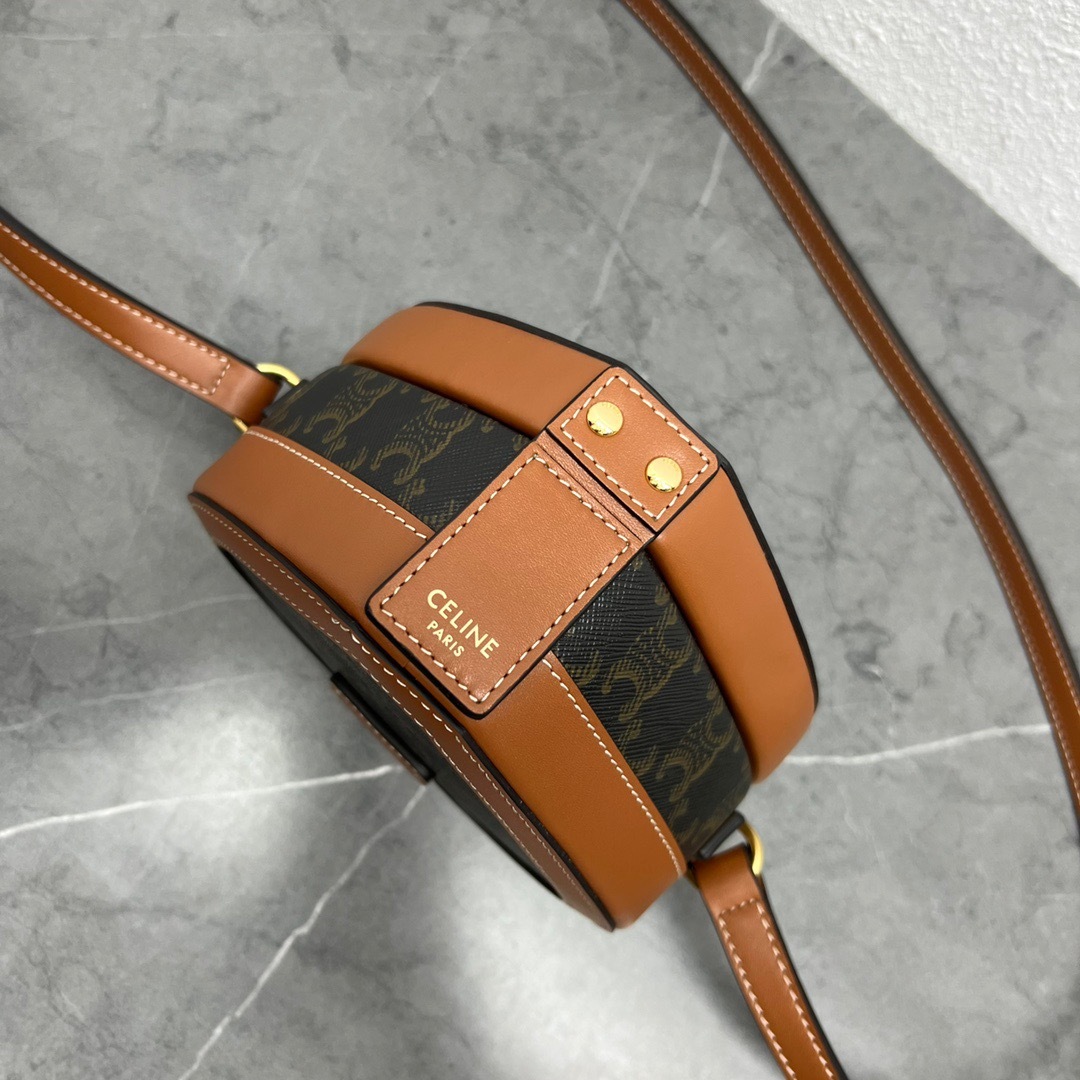 66A81E34-35BA-4A63-912E-D71AE3C2CAA9