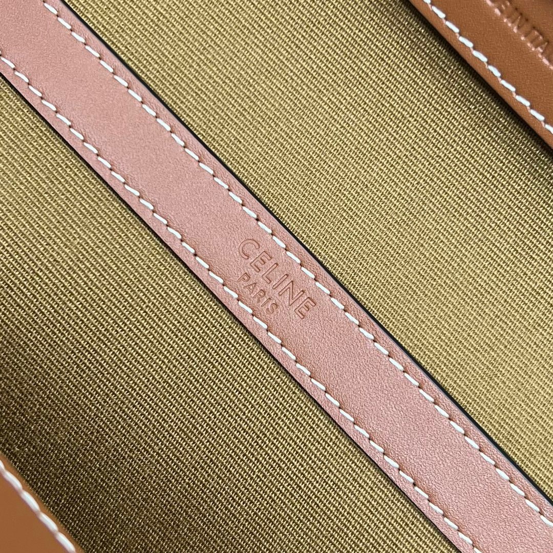 9D78B01E-23BD-4F78-BCB9-80E1538B52D0