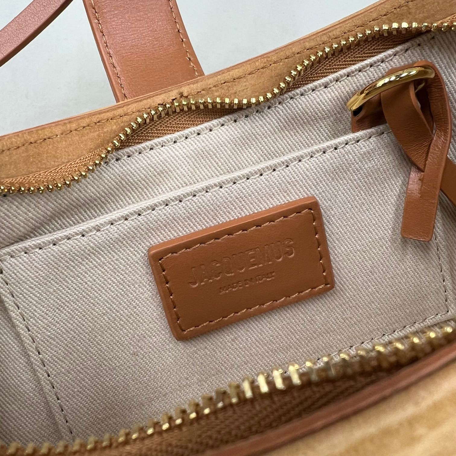 B3035D5D-3E67-4280-A761-19E33B644280