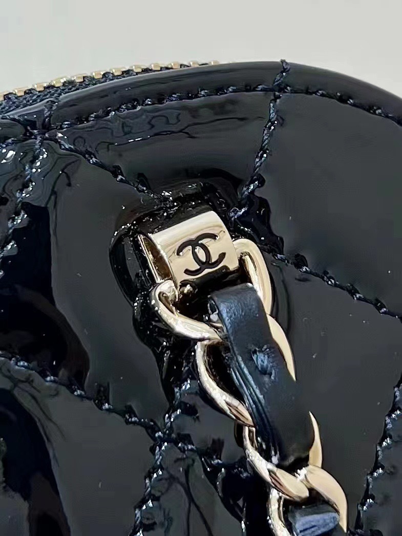 DFEEC7D6-B281-4539-A475-987A6F242808