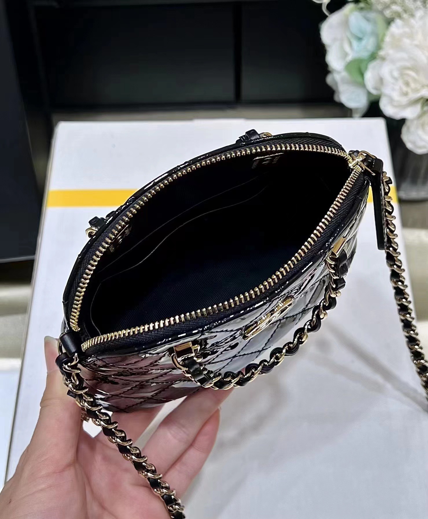 B35BD277-2494-4FE4-AF6D-4B3AD47E6034