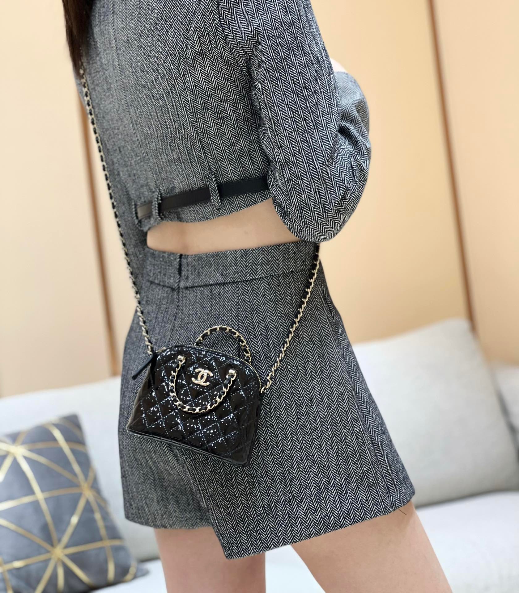 A72A6A53-767B-427E-8E17-32418FD0C064