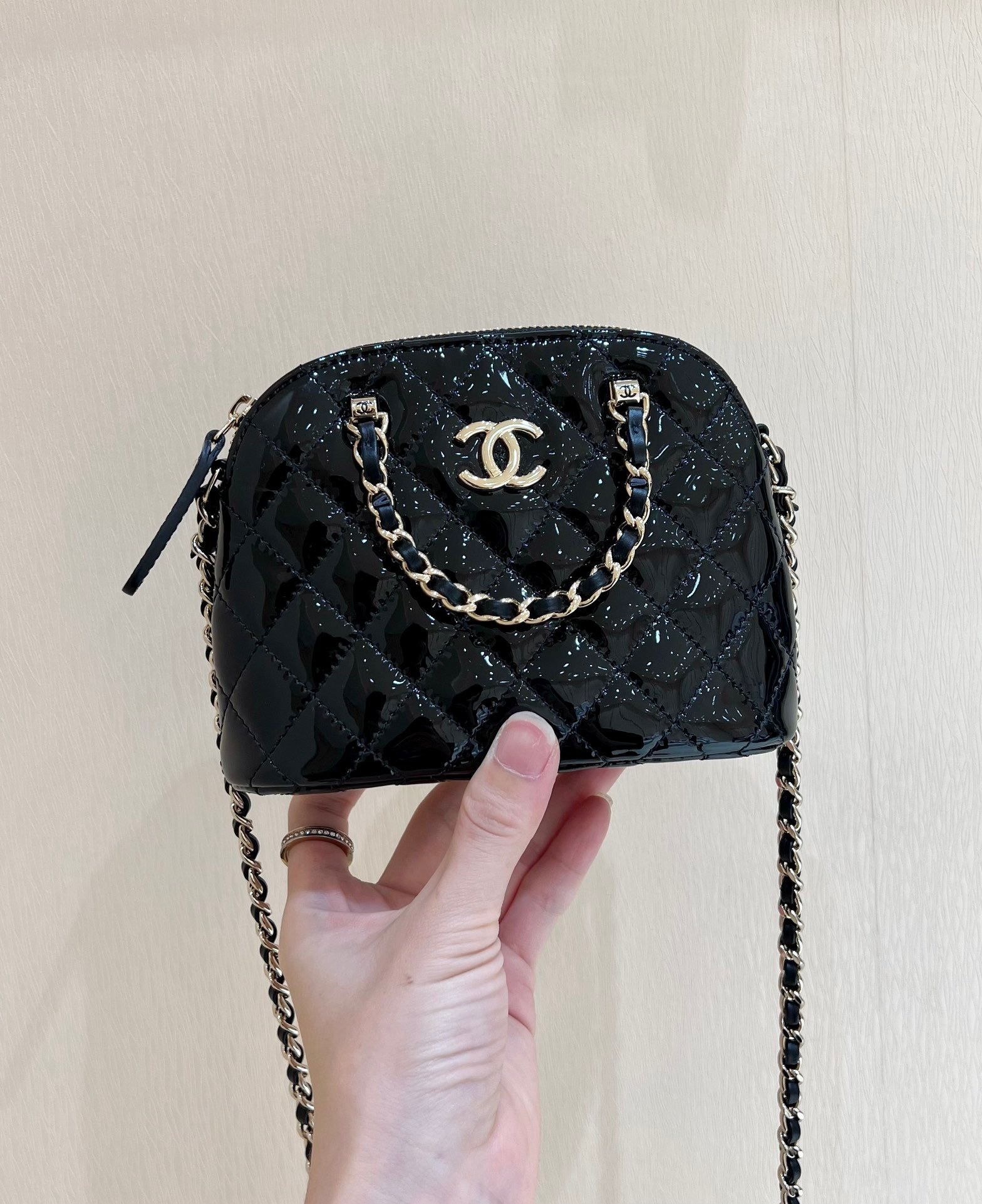 70C8430E-9087-499A-9E43-822BD17A1BD3