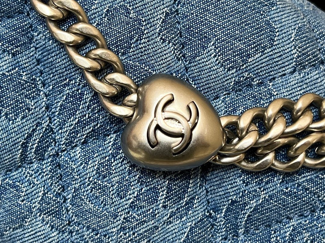 32DE2C91-1D8A-4633-9C1C-F0C610A285F5