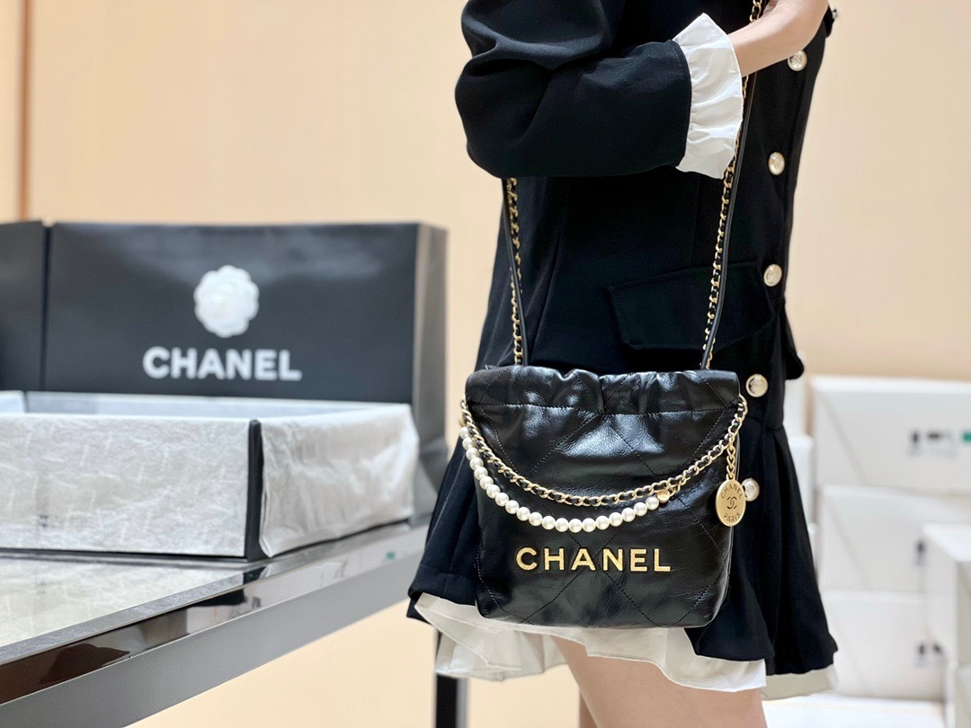 EBEB8C2D-77D2-4E03-8608-0DC88D8CF280