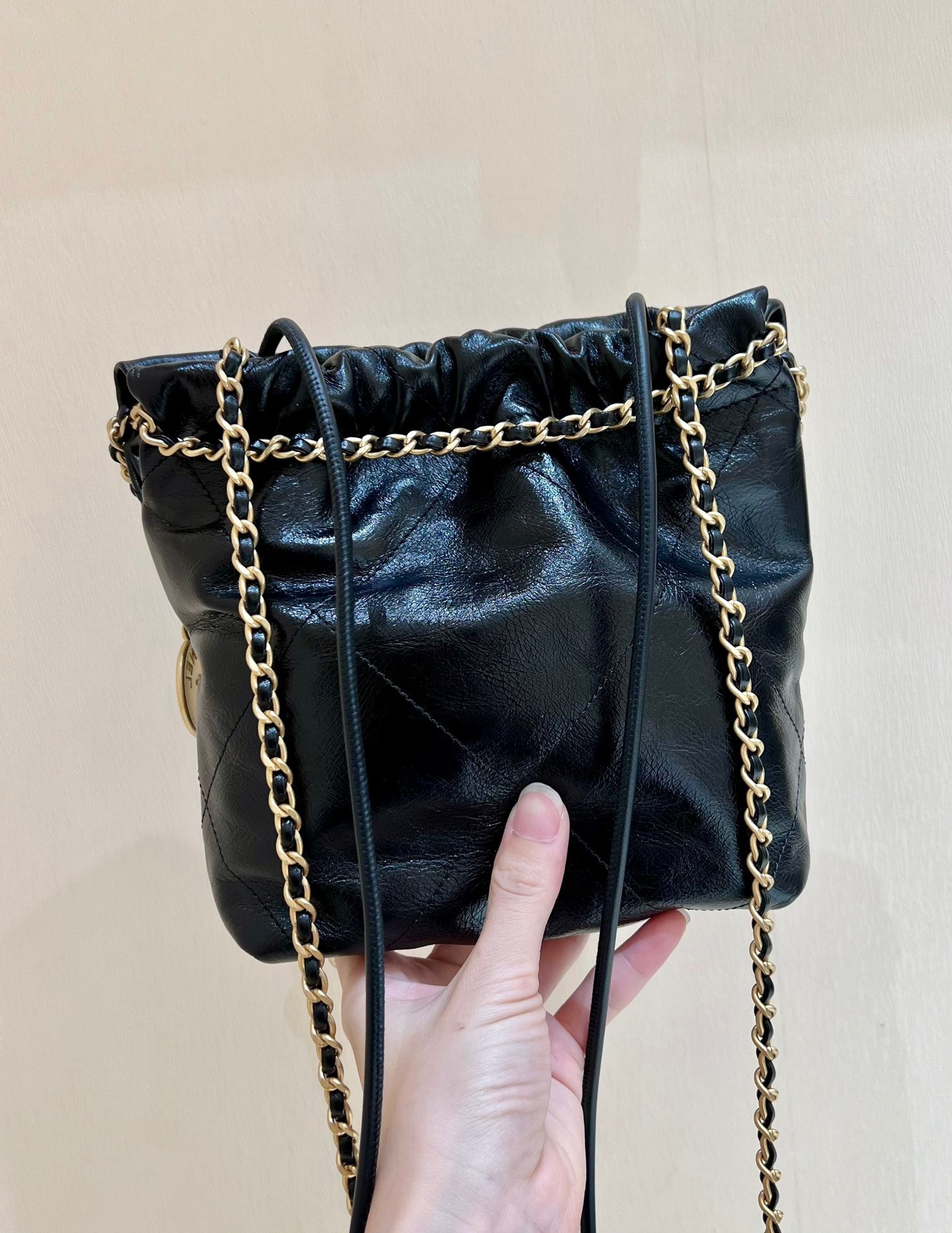 164B12CF-52AD-458D-9A2B-CBA5CF0D1148