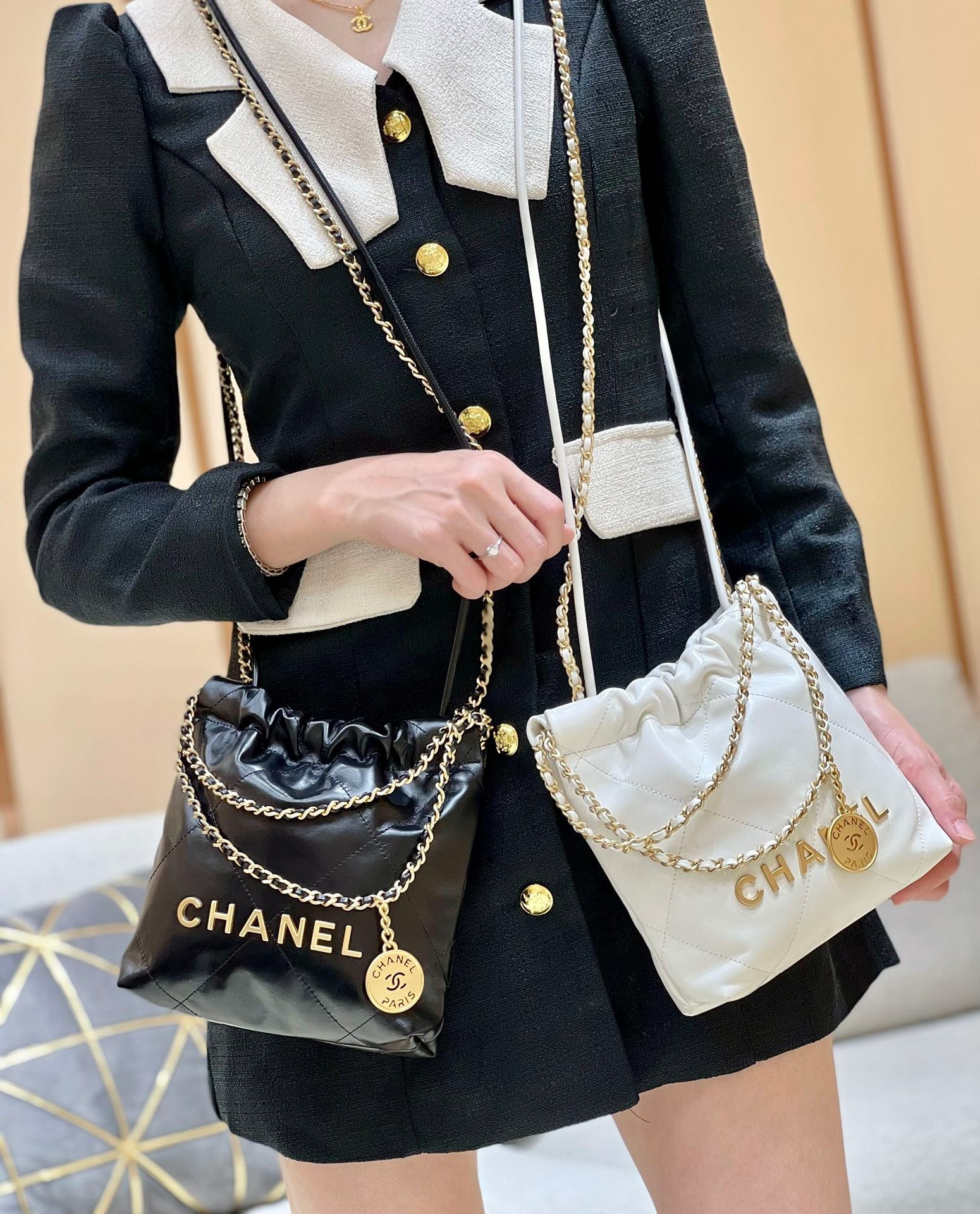 3F1E5681-4784-439C-913D-F171EA216B3A