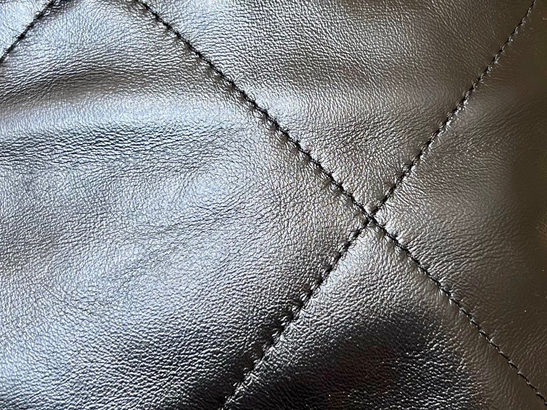 8250EF63-E454-4A87-9657-9717AE9F001B