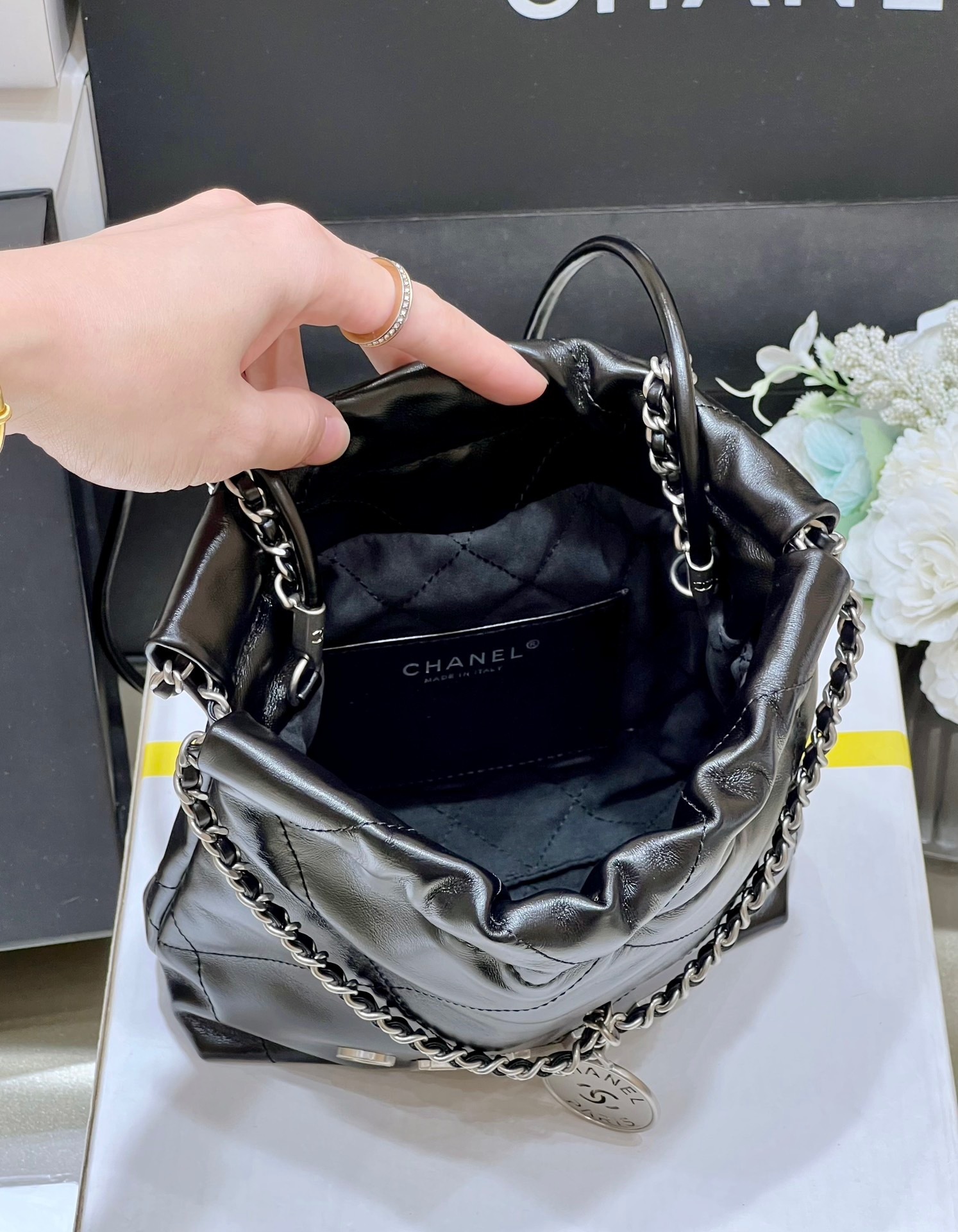 00FC24E0-7BF3-4A58-A093-5941F313C5DD