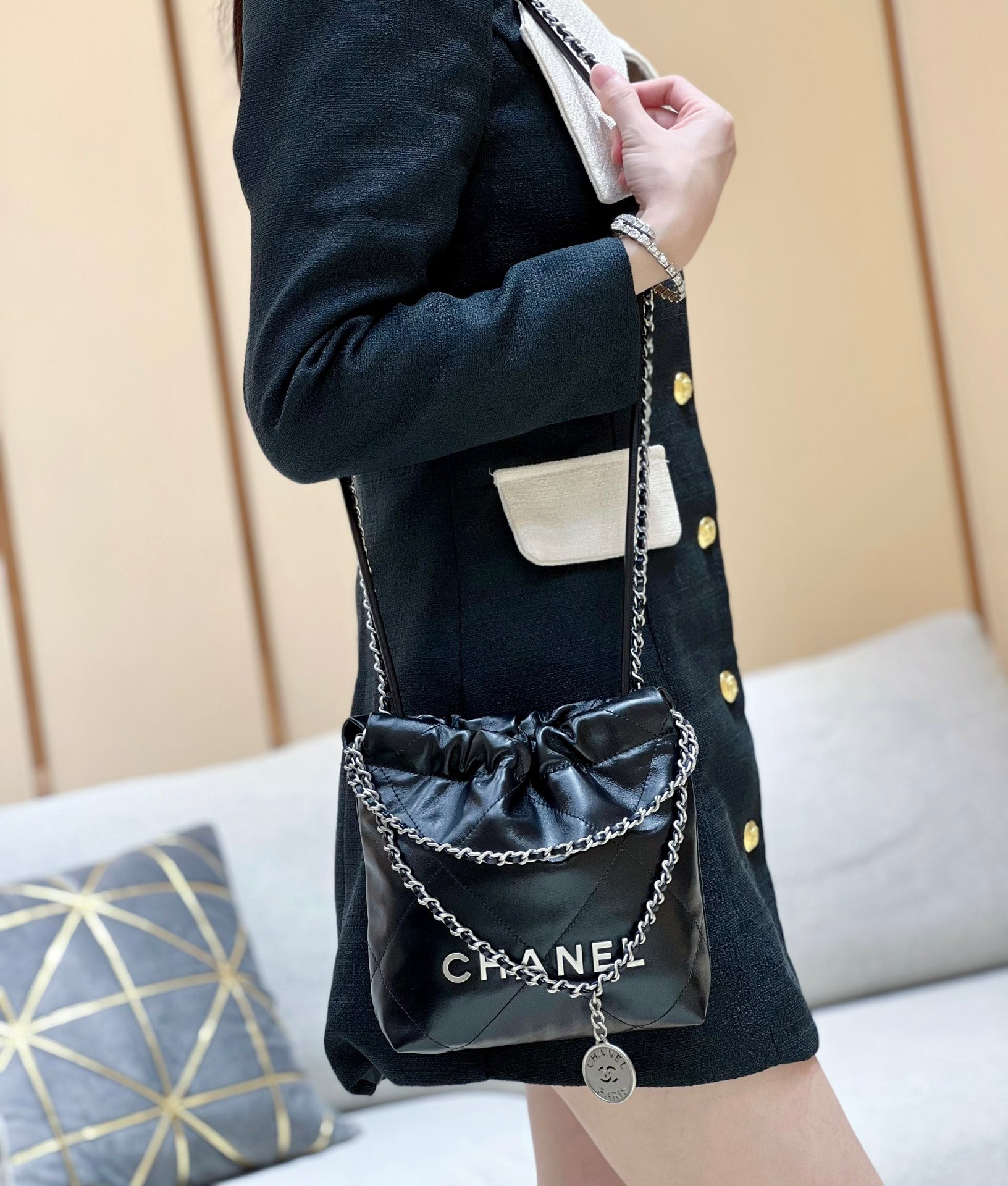 78486D49-12C6-457C-8911-F85236E0CAAE