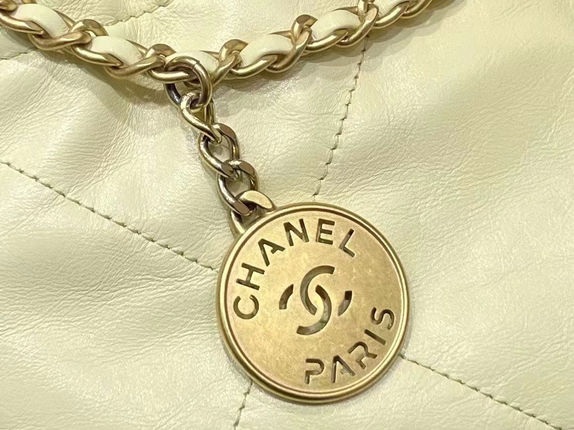 40C87D43-EE06-4233-B95E-DBAD1AB2999A