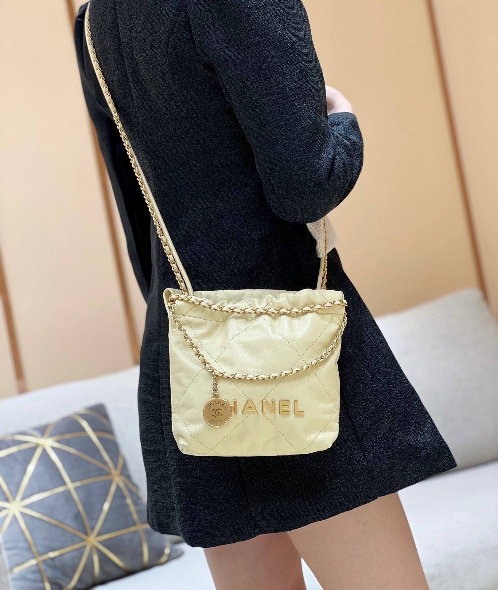 B9911B0A-A21D-44F6-A5FD-D89D42A9A14B