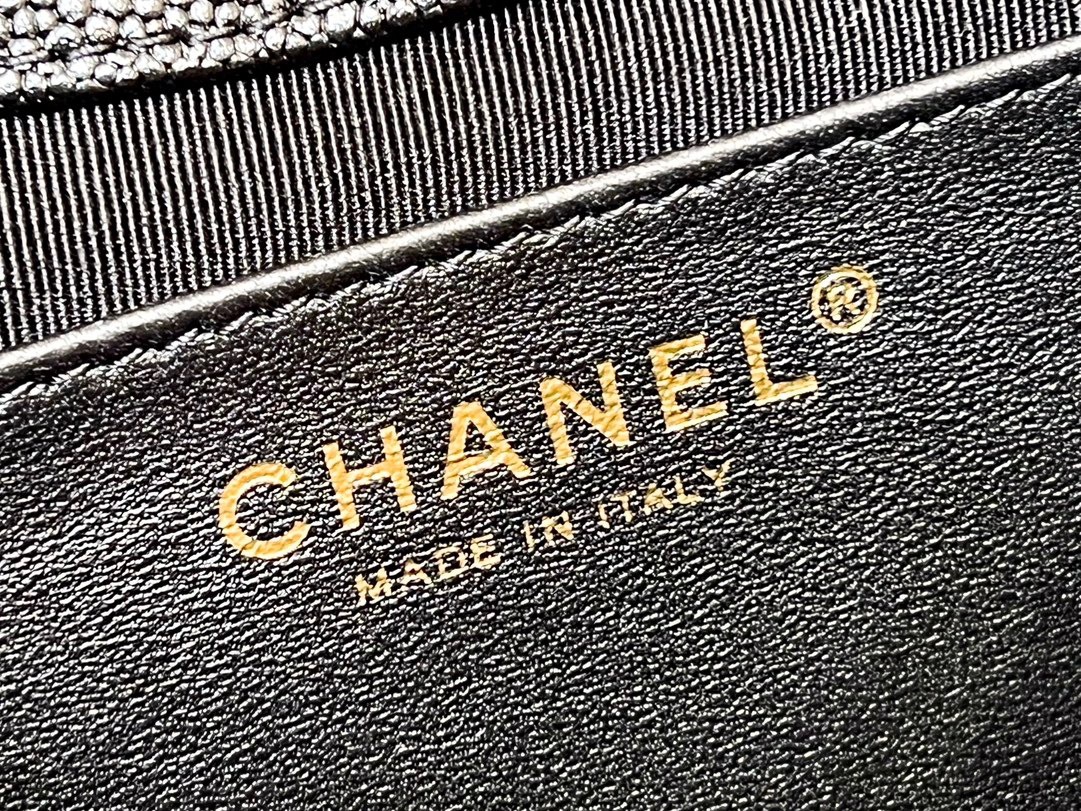 77A12F61-B03A-4895-92C8-09335D22CDF4