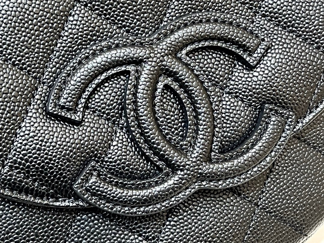 CAA88A2B-8DE7-4FD5-80C3-F18A401EAB0D