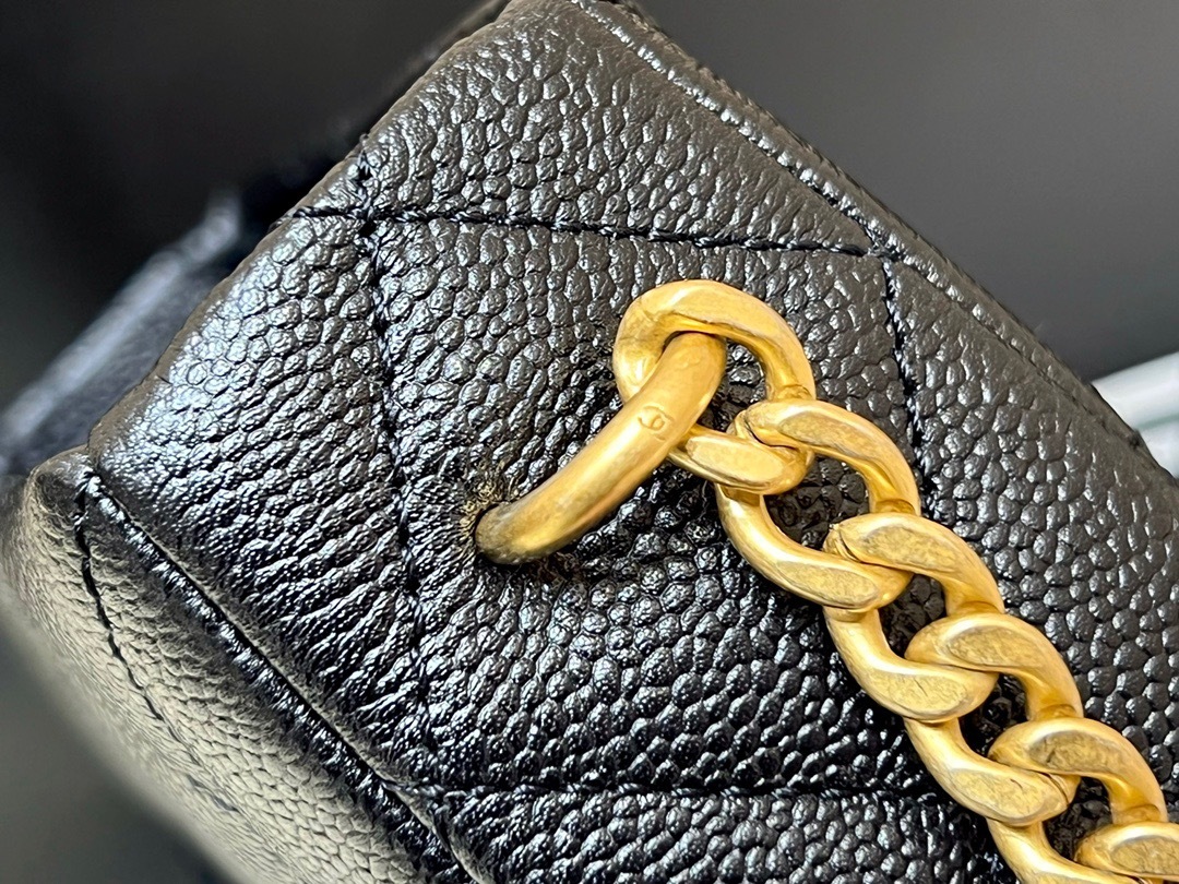 13359B81-D7B8-4AA5-B961-BDE025747247