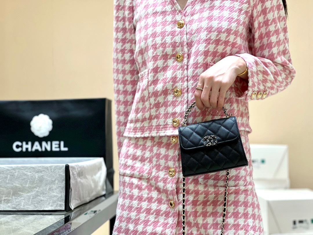 D15B5D38-0C20-412D-AD32-153E7E46C5B7