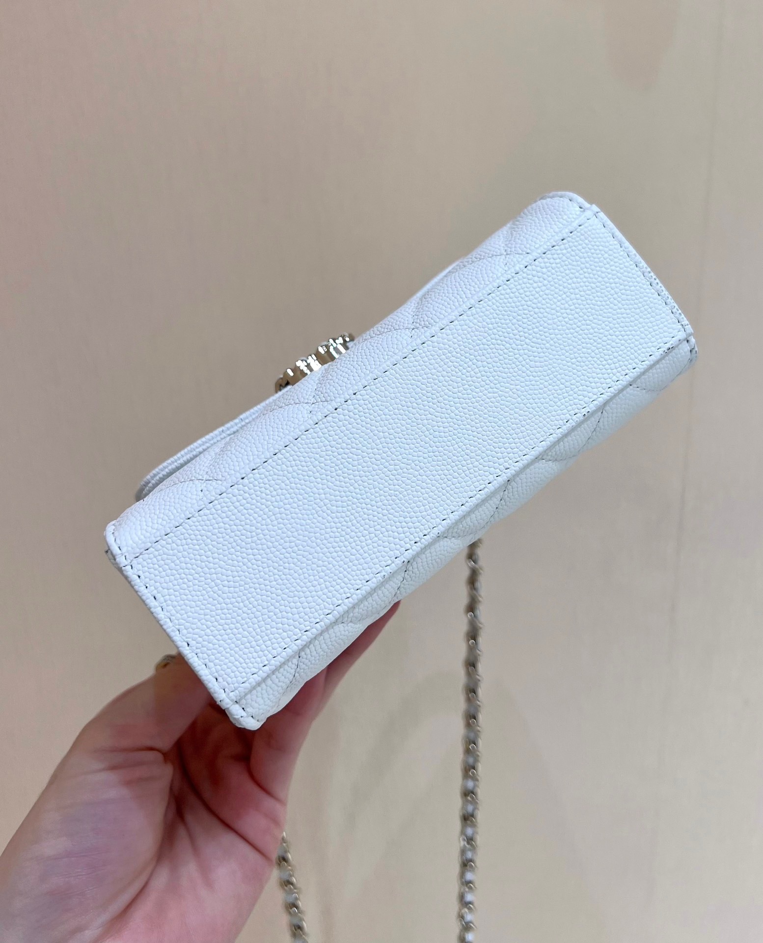 DDB7977B-B788-4A9E-9DC0-48A711FEC4F4