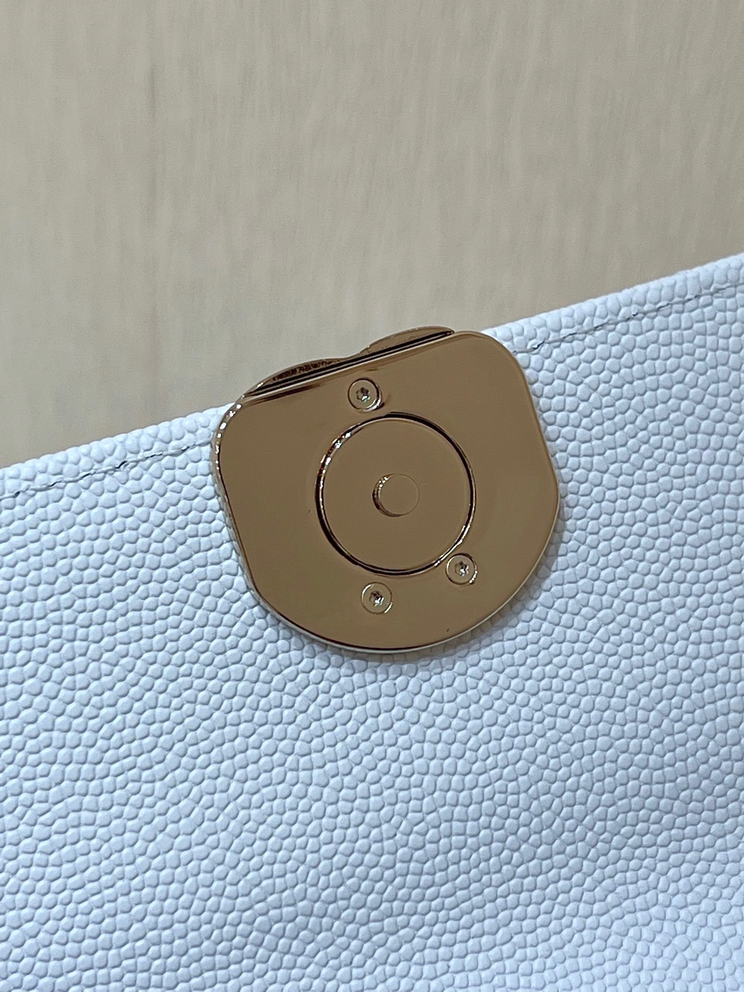 E729411A-A54A-4603-BE15-4604559256FF