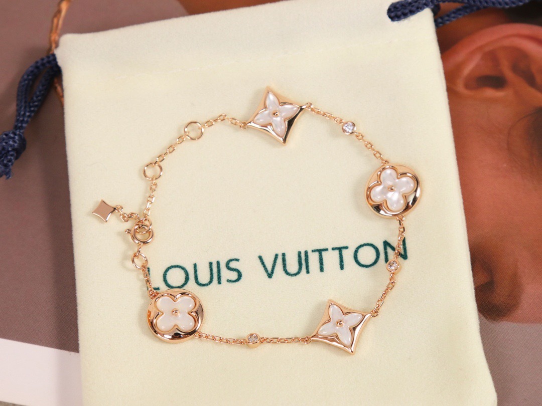 26F49A84-8A00-42BE-B879-BCB3A12C61F0