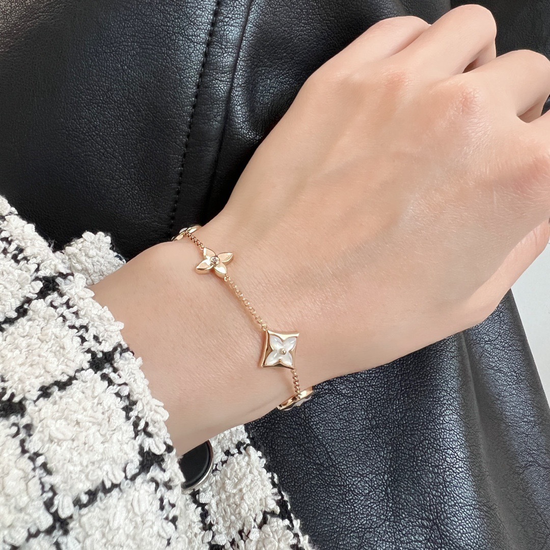 6B05EFC7-1966-4001-AE4F-1A3A03B240E5