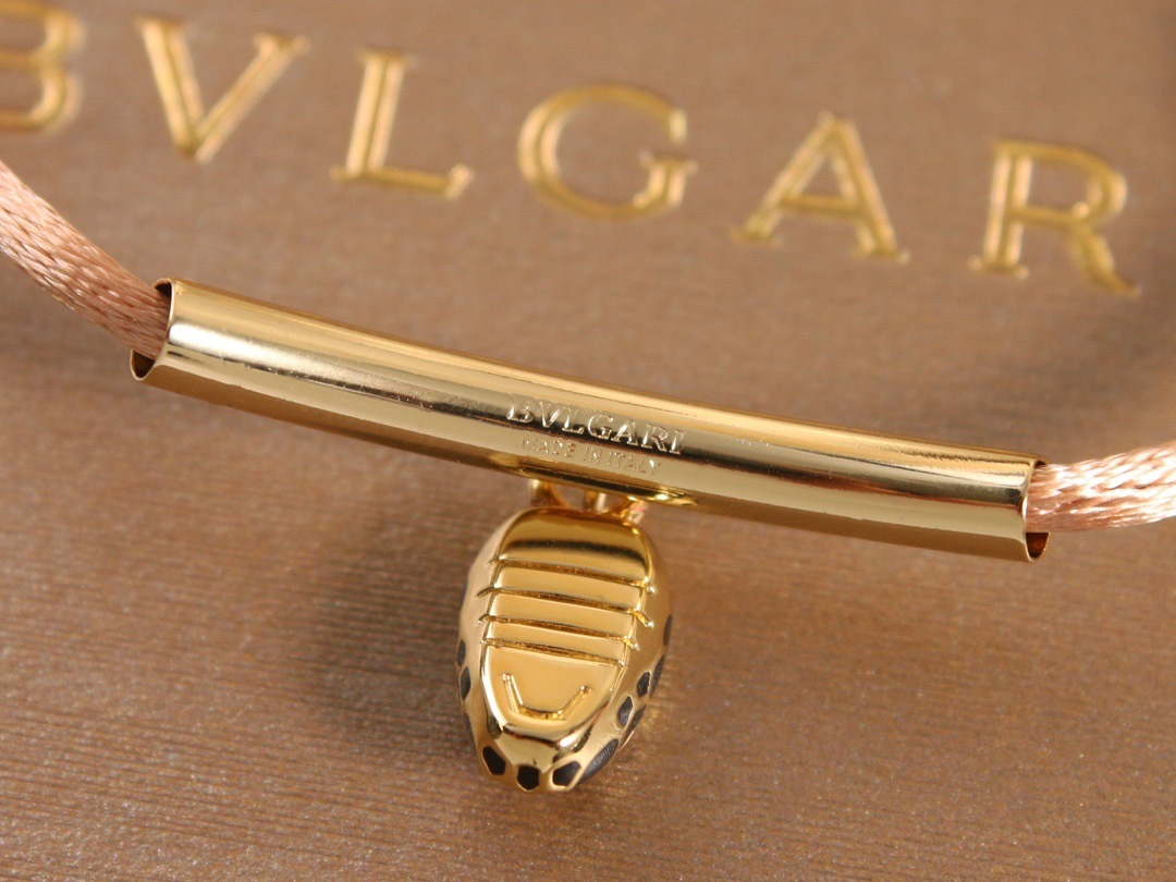 4763FB43-D411-48C3-97EF-9811E91FE793