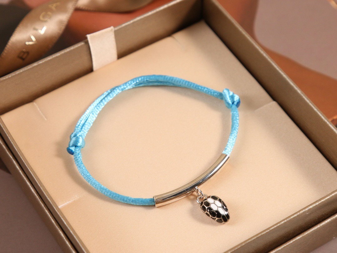 5F4DAFCE-B8A4-4CAE-AD7C-68BCA5B634D0