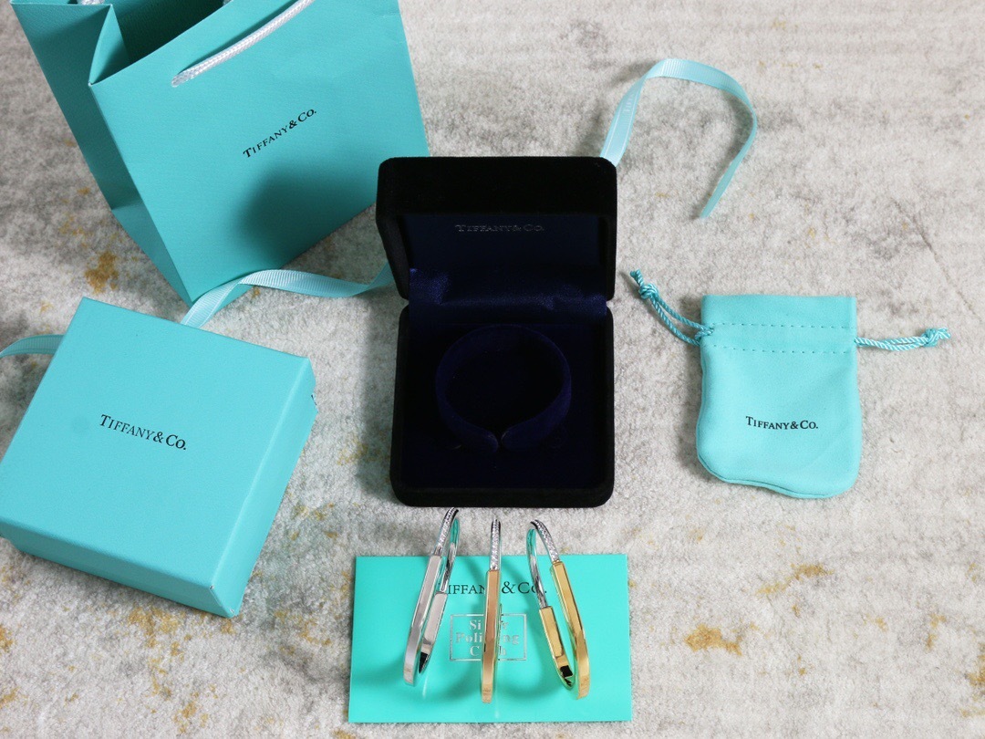 4C432BBA-1797-44D6-9792-D78592EDC956